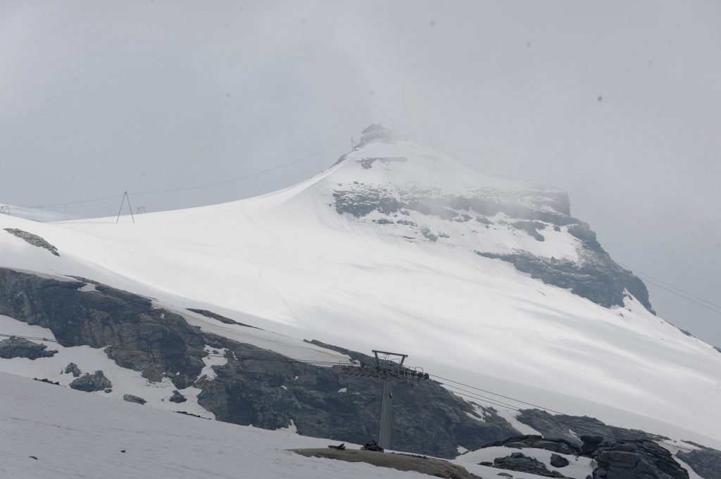So viel Schnne lag um diese Zeit nur selten, nicht nur die Skifahrer erfreuten sich daran.