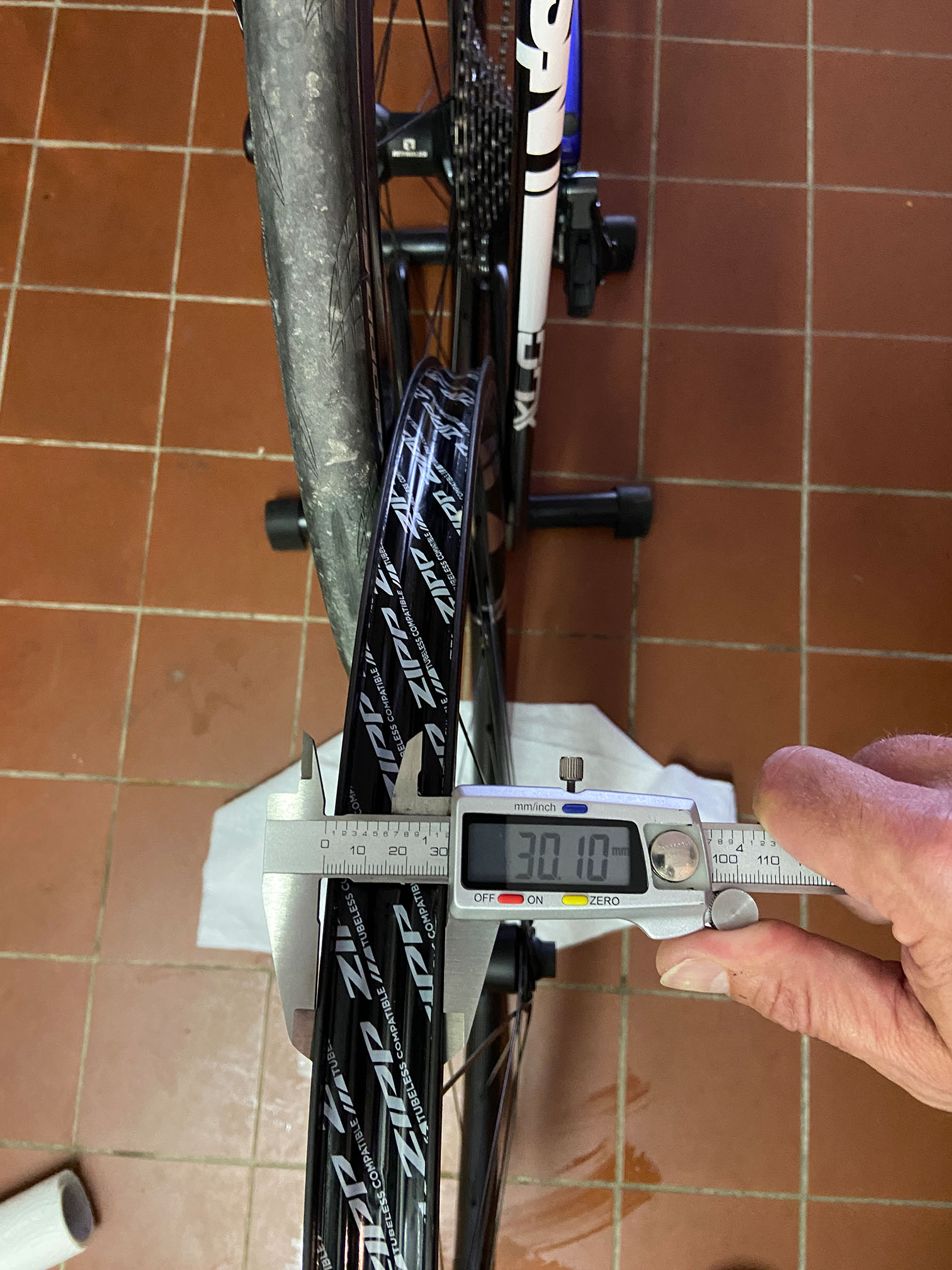 10 RCX II ZIPP aussen.jpg