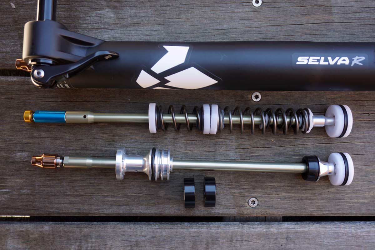 2019-Formula-Selva-R-dual-air-mtb-suspension-fork-04.jpg