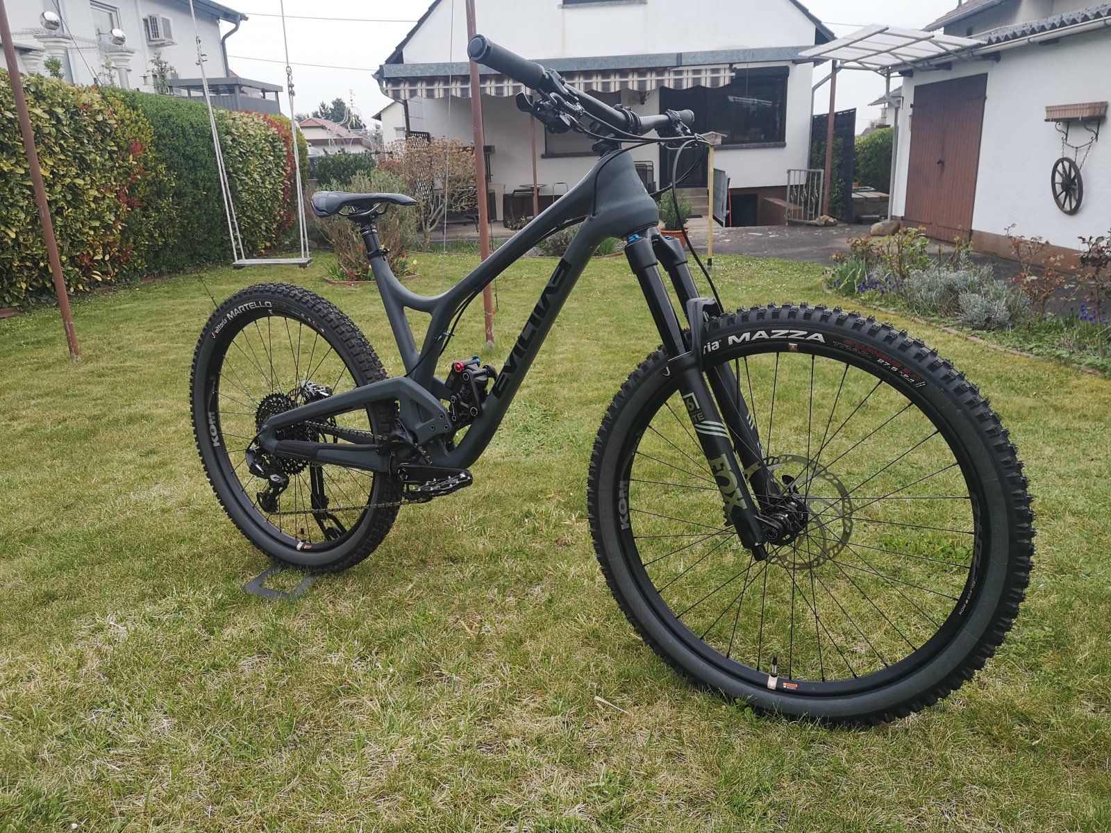 210430 Evil Calling (5).jpg