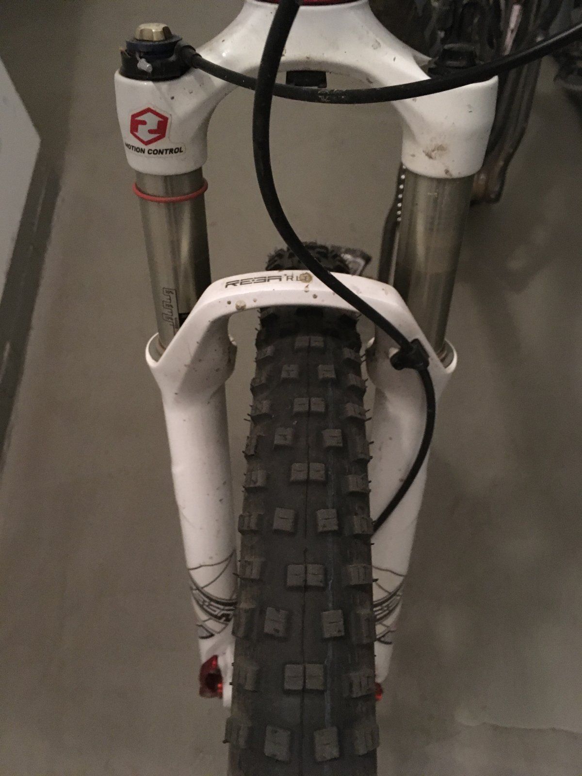 dann ist das vorderrad des fahrrads weggerutsch