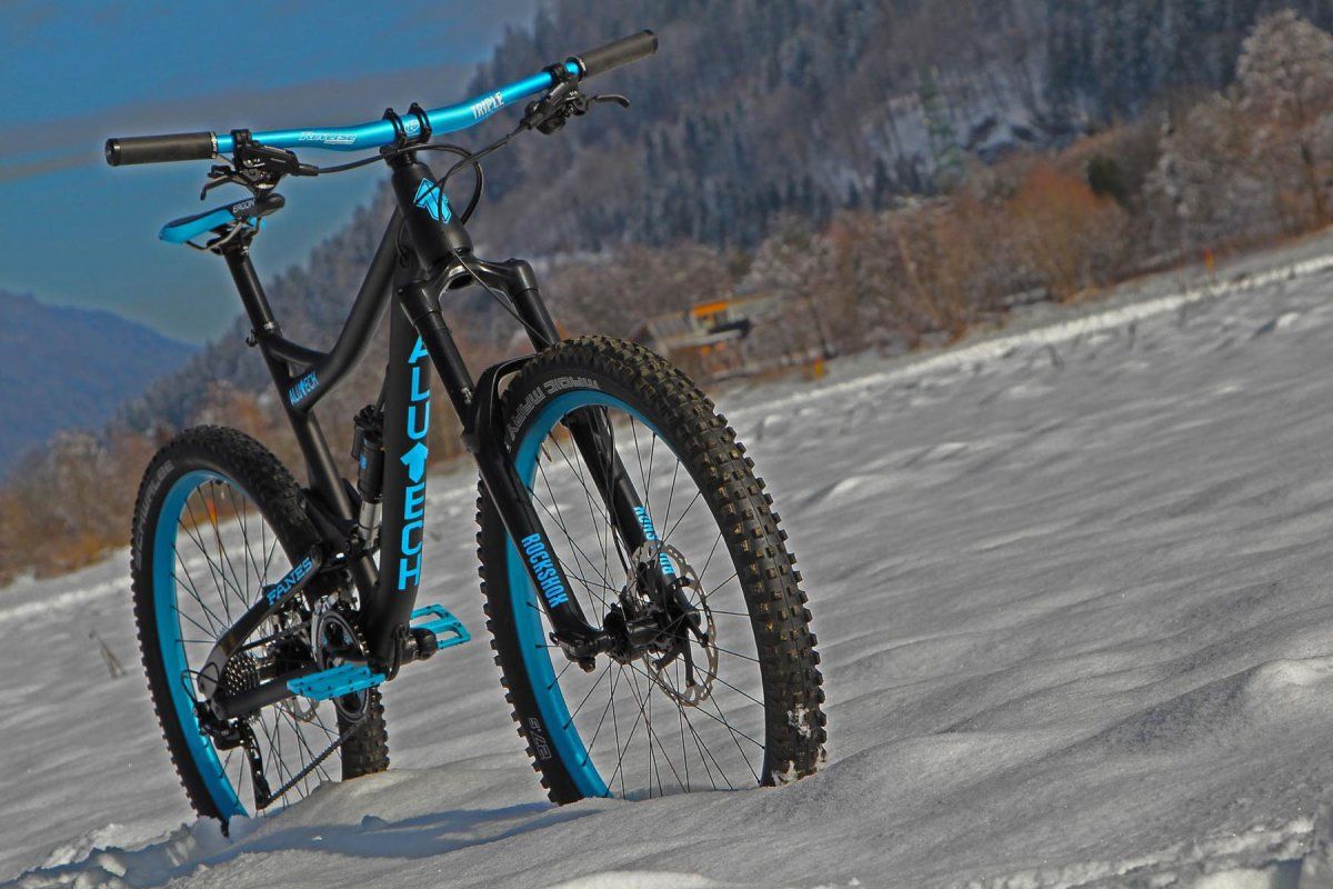 AluTech Fanes Enduro schwarz blau eloxiert Herwig Kamnig 07a.JPG