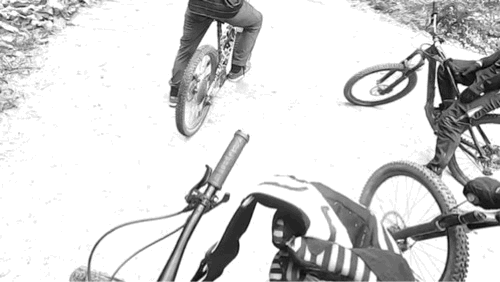 B62CDD93-77AE-4FA3-AFF1-796461E936AC.gif