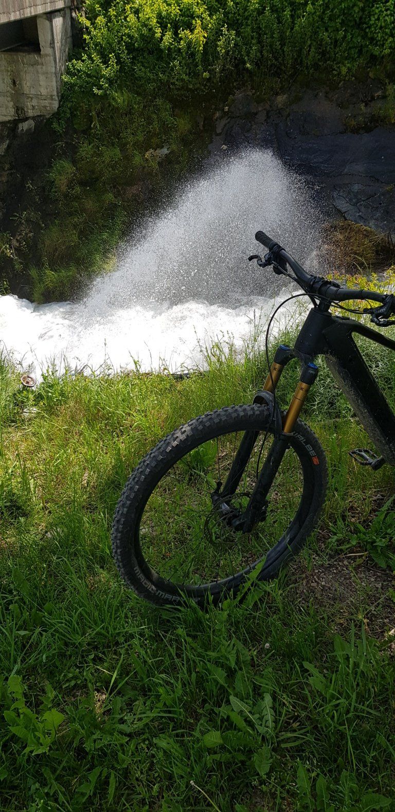 Bikewash Poschiavo nur Industrielager.jpg