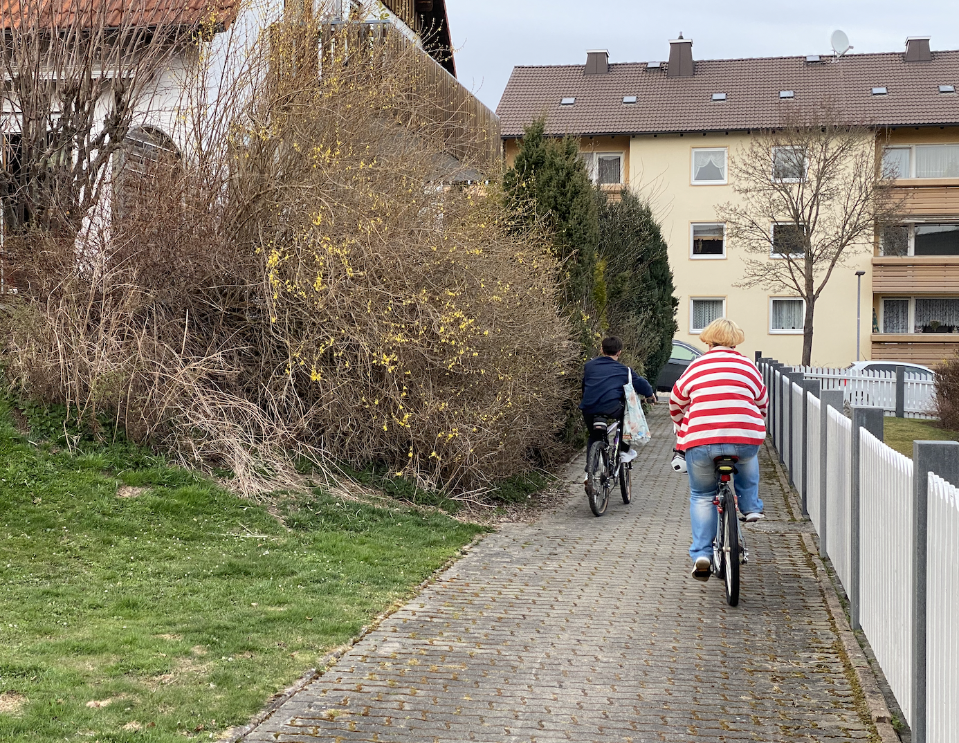 Bildschirmfoto 2022-04-15 um 22.06.00.png