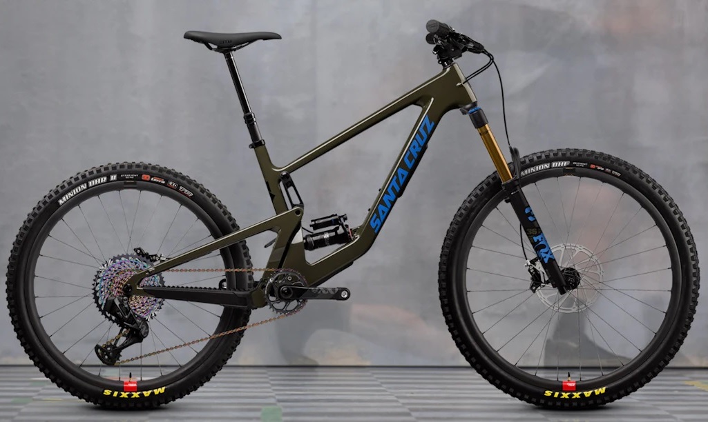 Bronson MY22 Gloss Moss.jpg