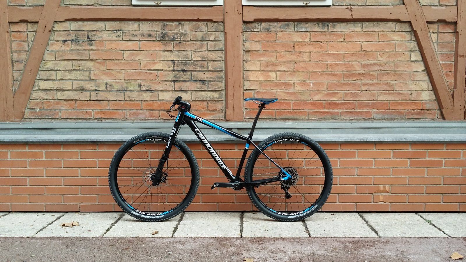 Cannondale F-SI 29-Brick House left (3).jpg