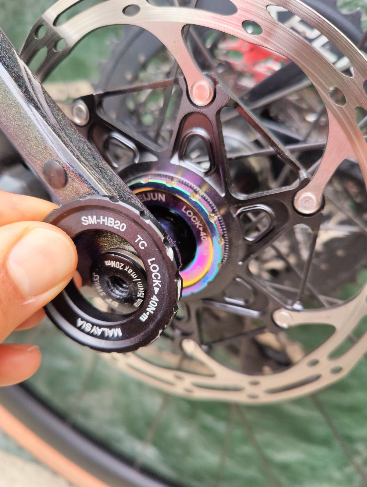 Centerlock.jpg