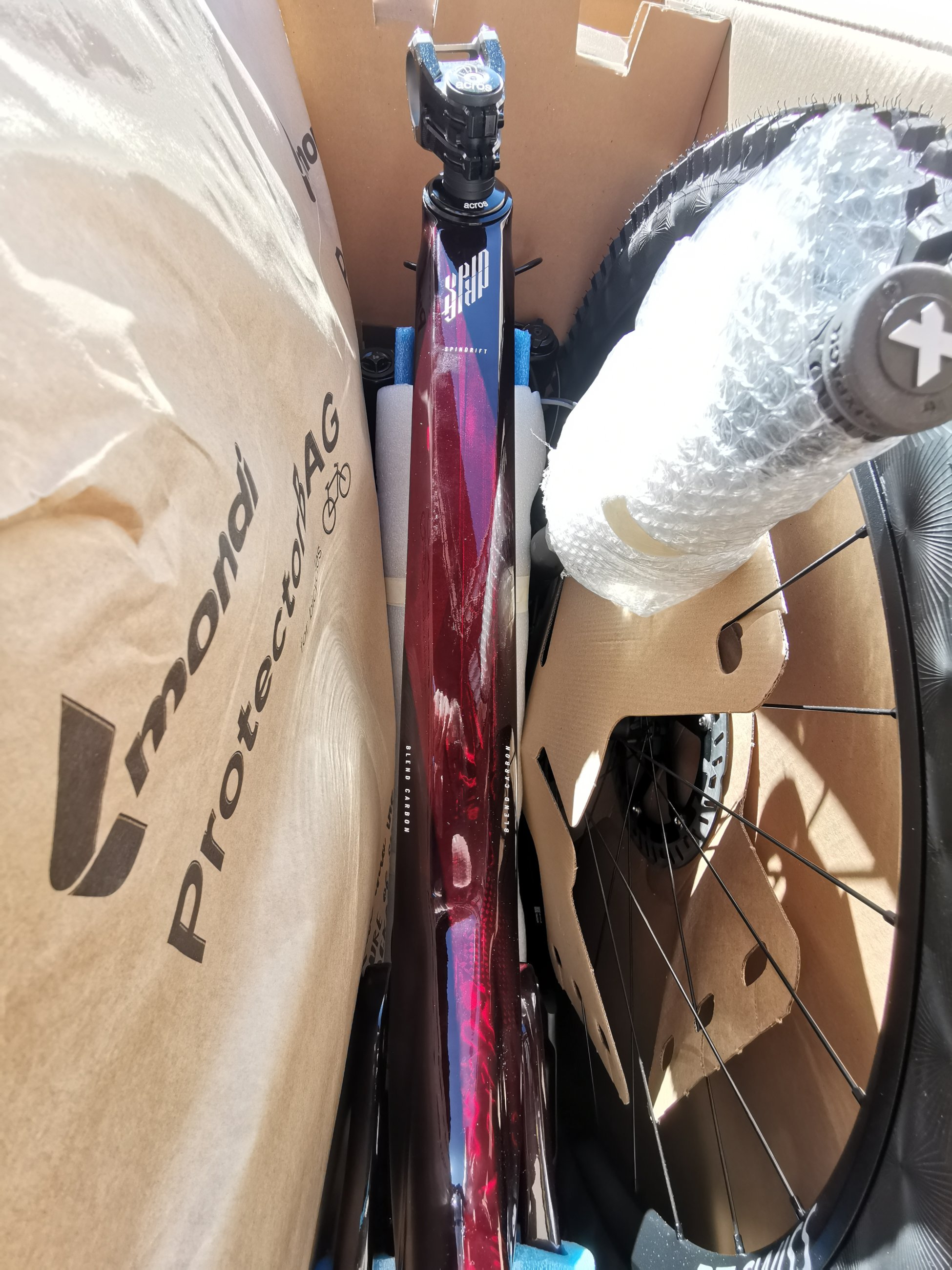CF5 Candy Red.jpg