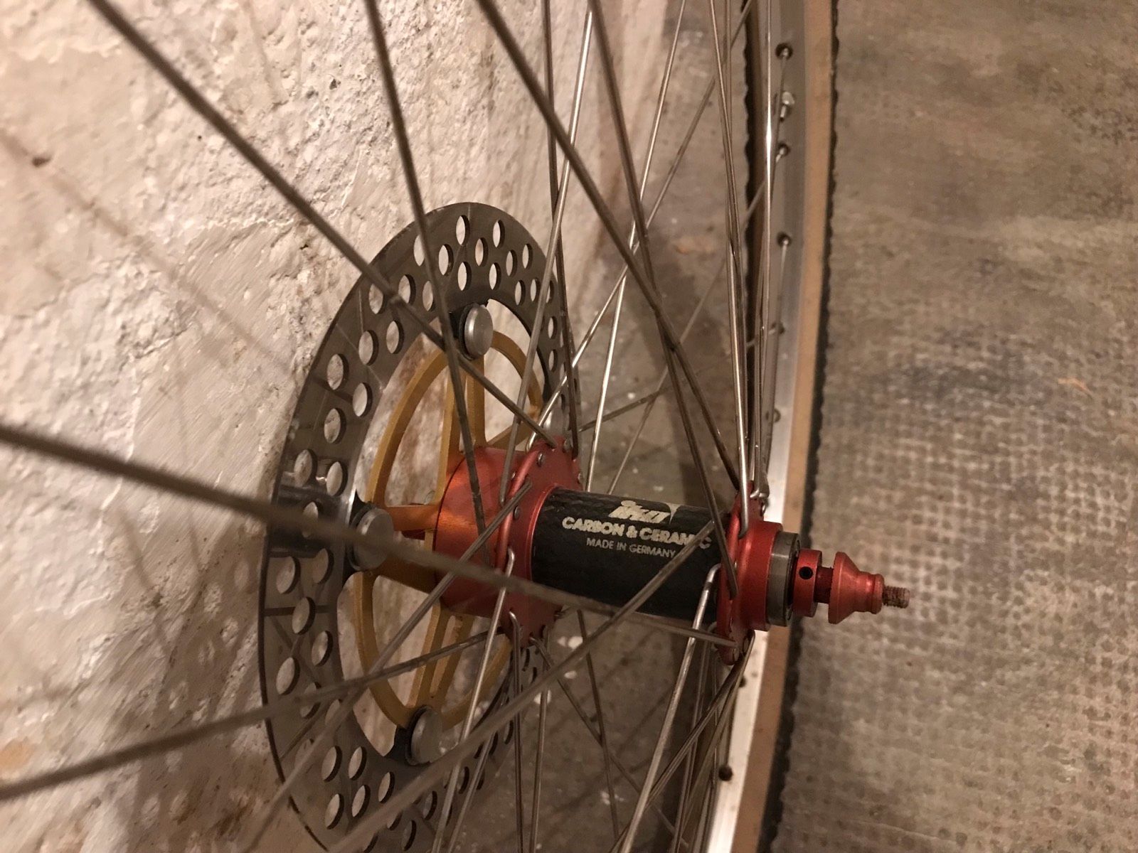 Corratec Iko Vorderrad mit Disc3.jpg