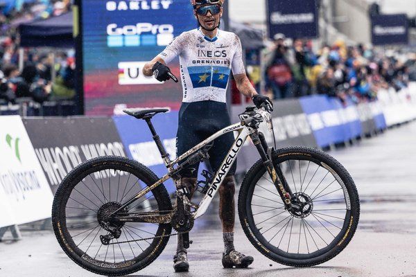 csm_Rennvelo-Abwege-Pinarello-Dogma-XC-Velojournal_df29700e0e.jpg