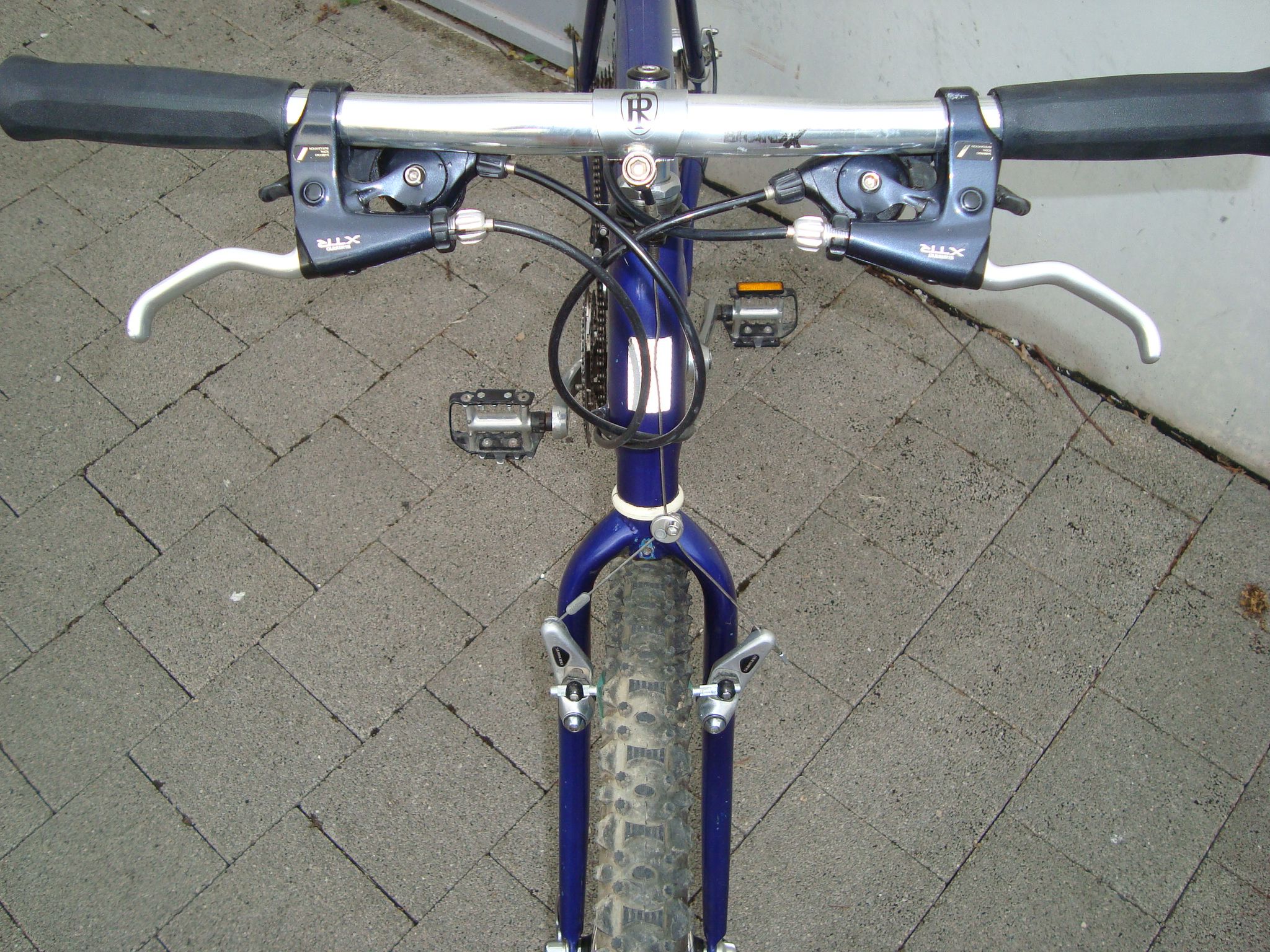 909609