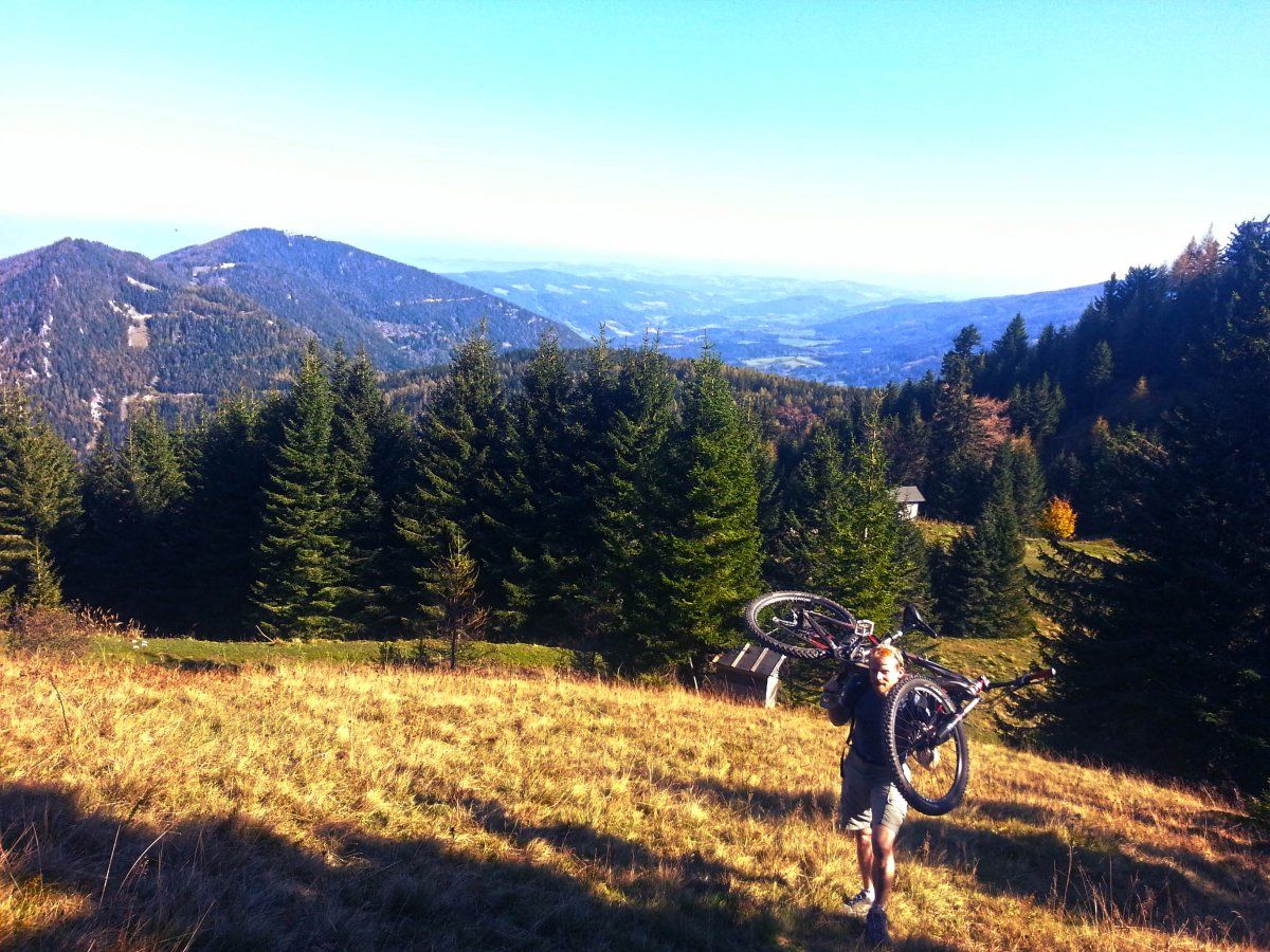 EKogel-Wolfi-Hiking.jpg