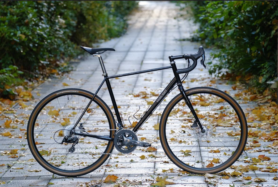 Faran Custom black.jpg
