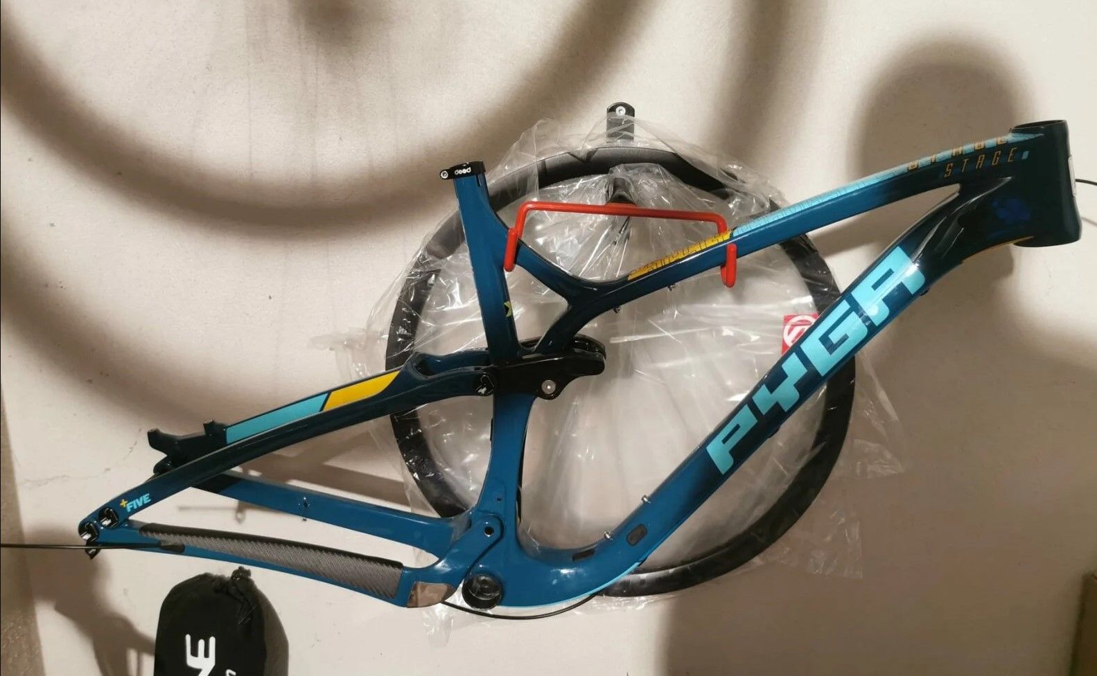 hi99d90nrws0u9jb1qul7fhwzsf33xkfuyaytux2 (1).jpg