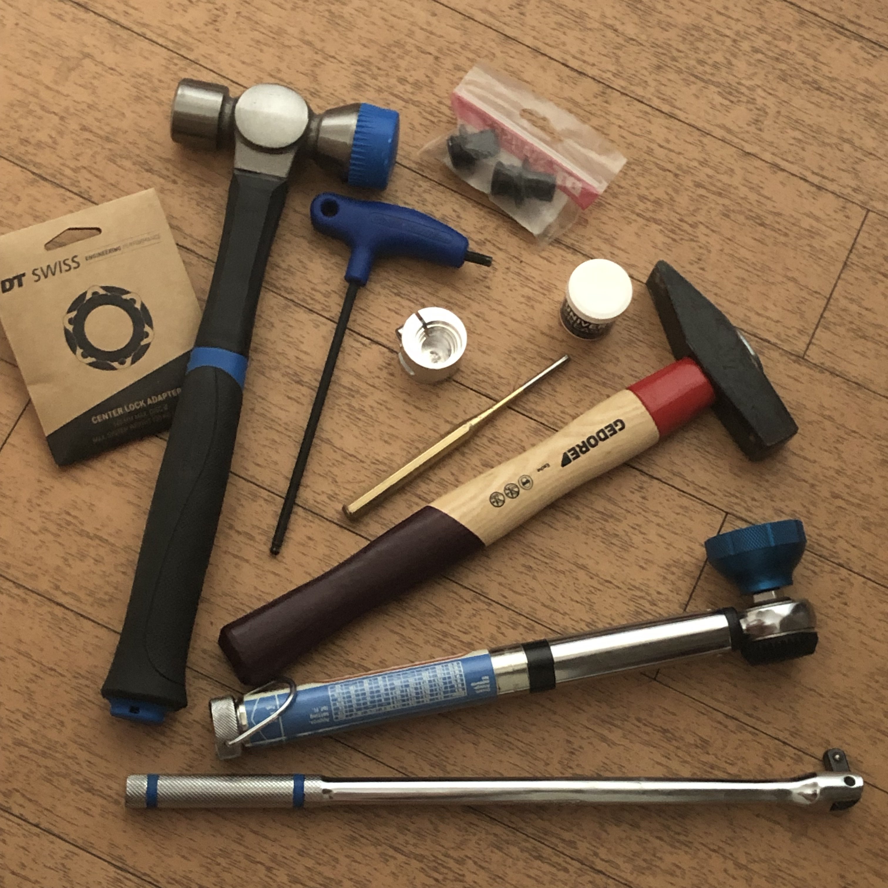 Newmen zwischen Gedore & Park Tool