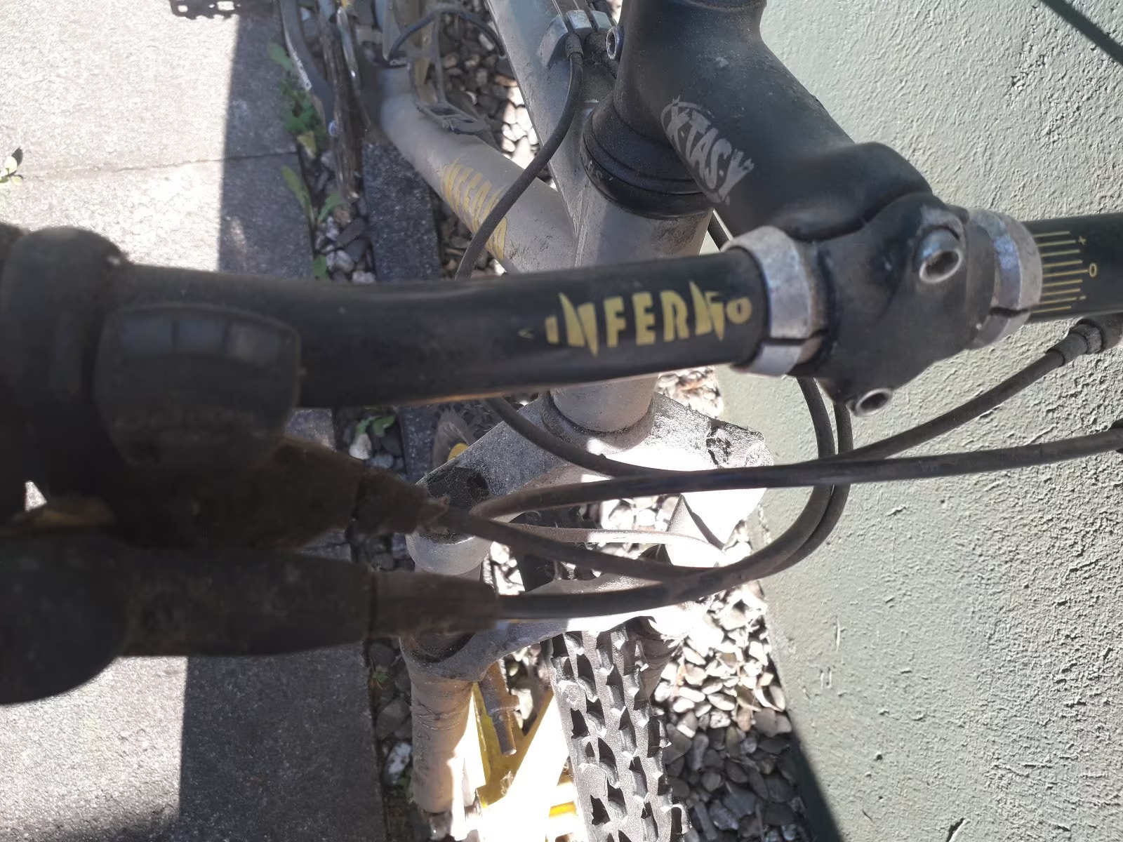 Inferno bikes 3stk KA 3.jpg