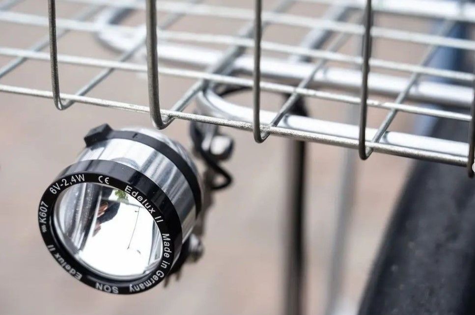 Lampe am Rack.jpg
