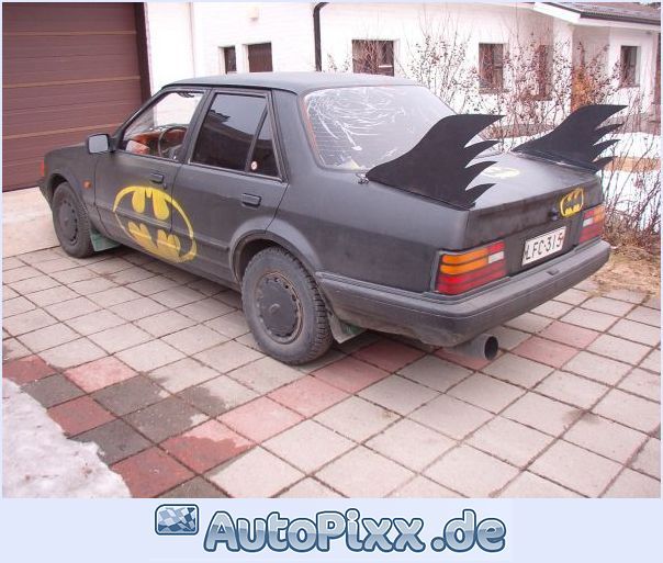 large_batmobile-fuer-penner.jpg