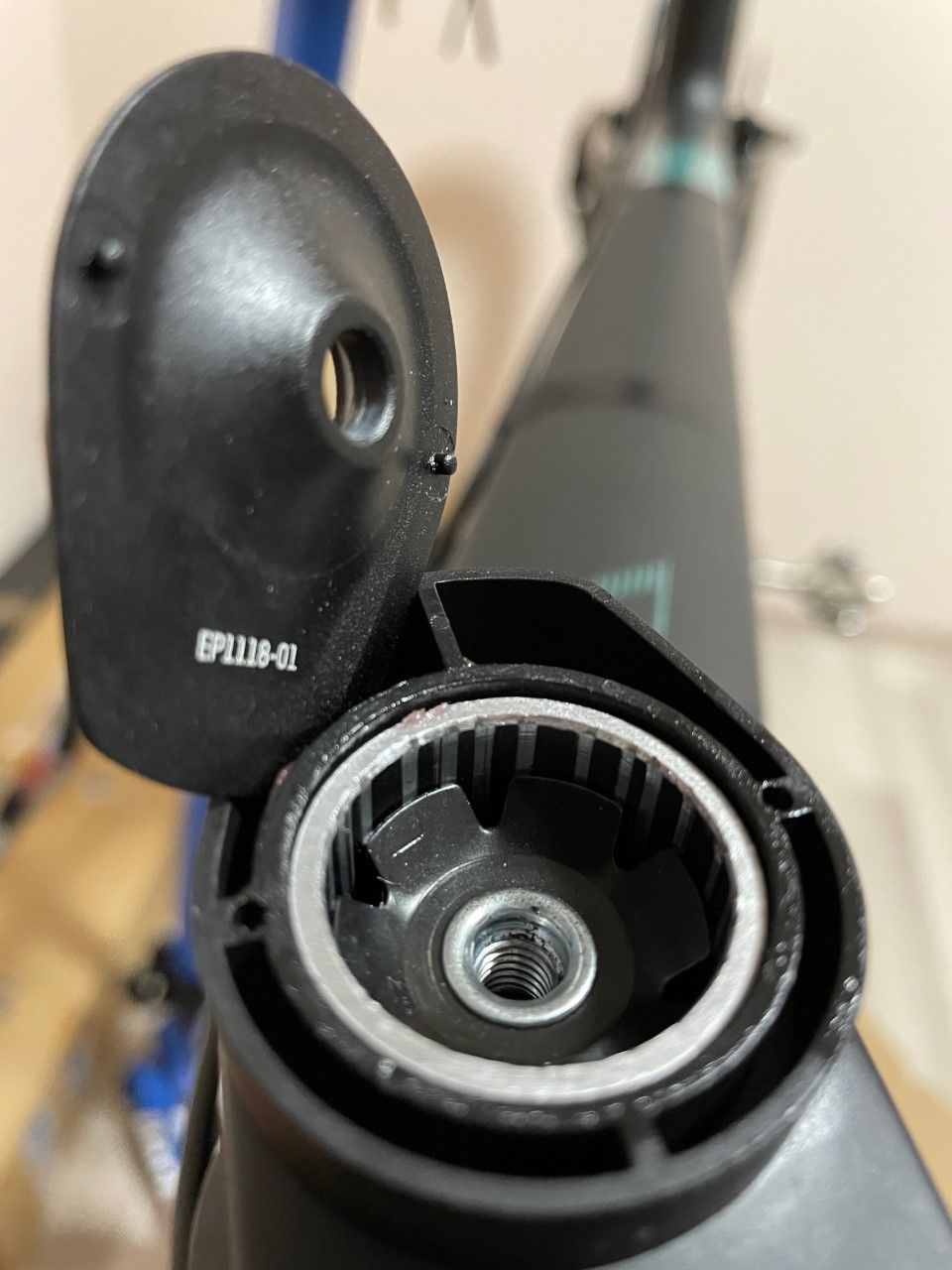 Lux-CFR-headset_gap2.jpg