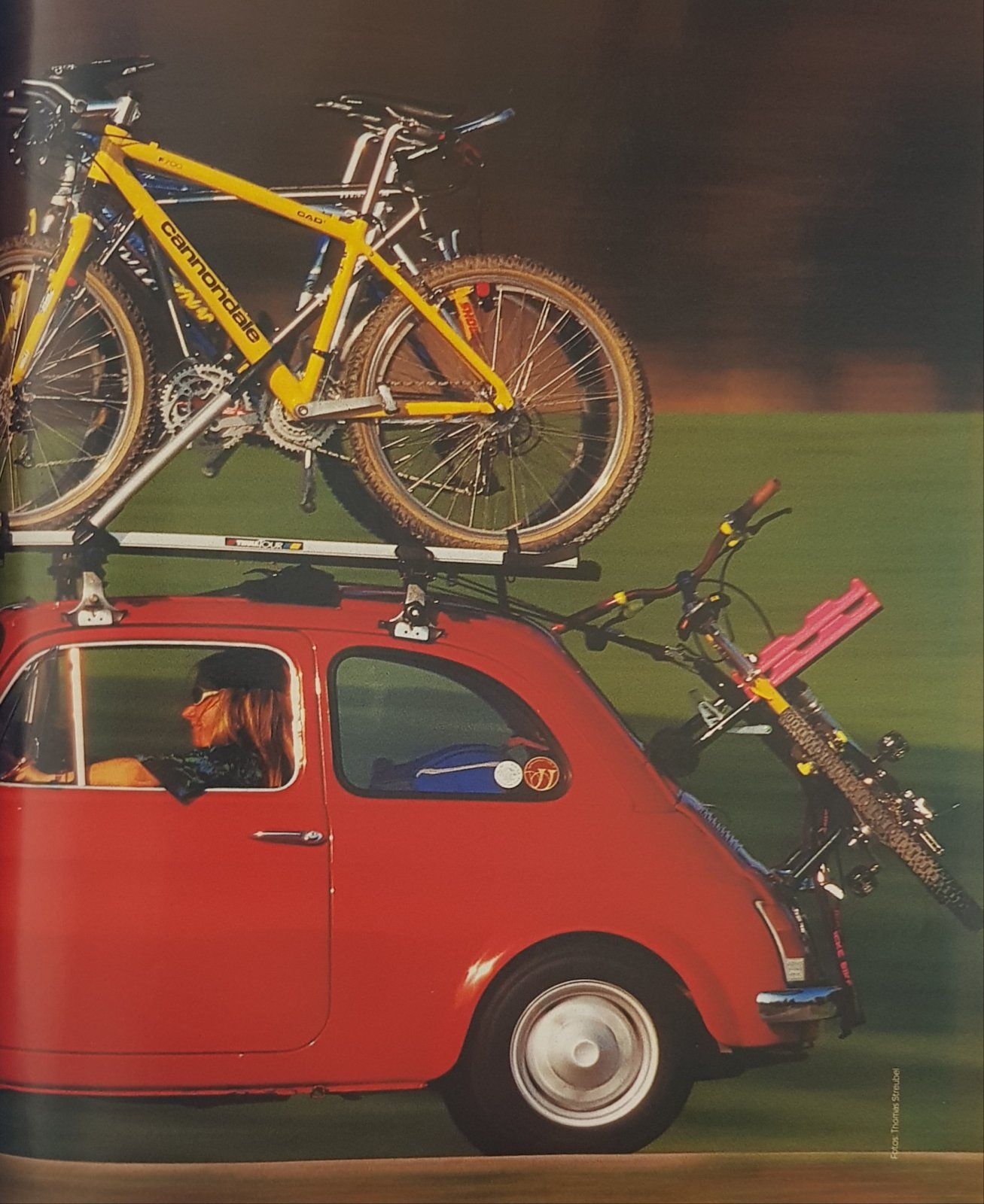 MTBs auf Fiat500 Bild aus Bike 1996_11.jpg