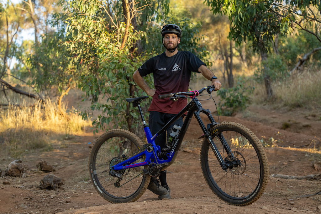 Screenshot 2022-01-06 at 21-11-48  in Glasgow, Scotland - photo by jamessmurthwaite - Pinkbike.png
