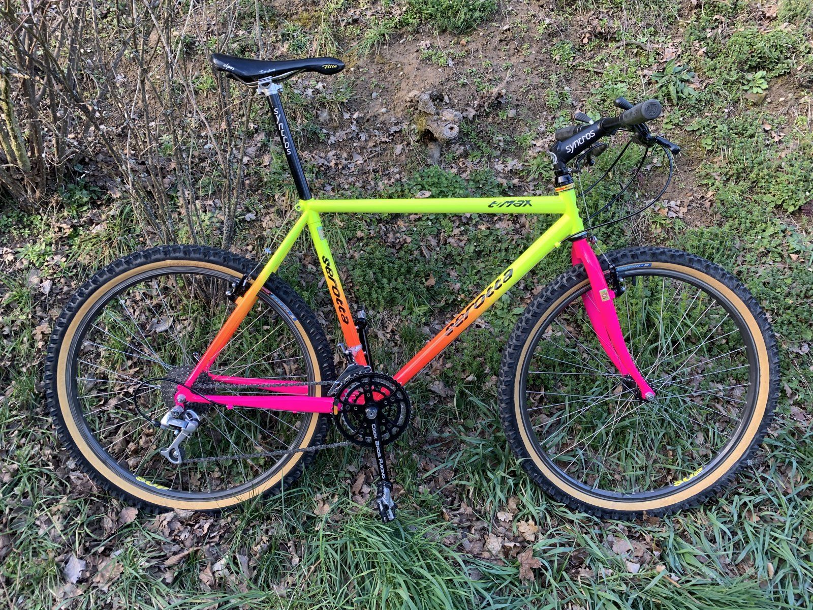 Serotta T-Max 1992 48L 200308.jpg