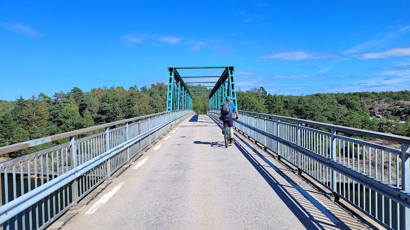 T Bruecke b 800.jpg