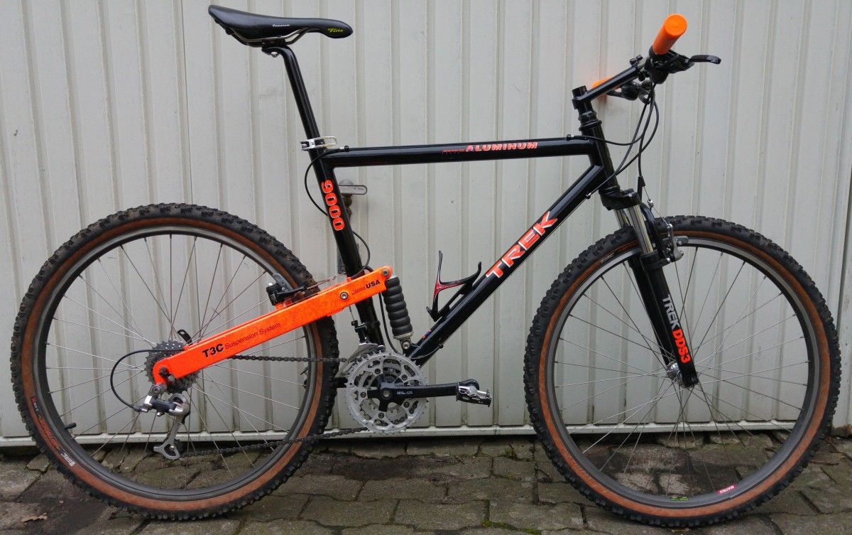 Trek9000.jpg