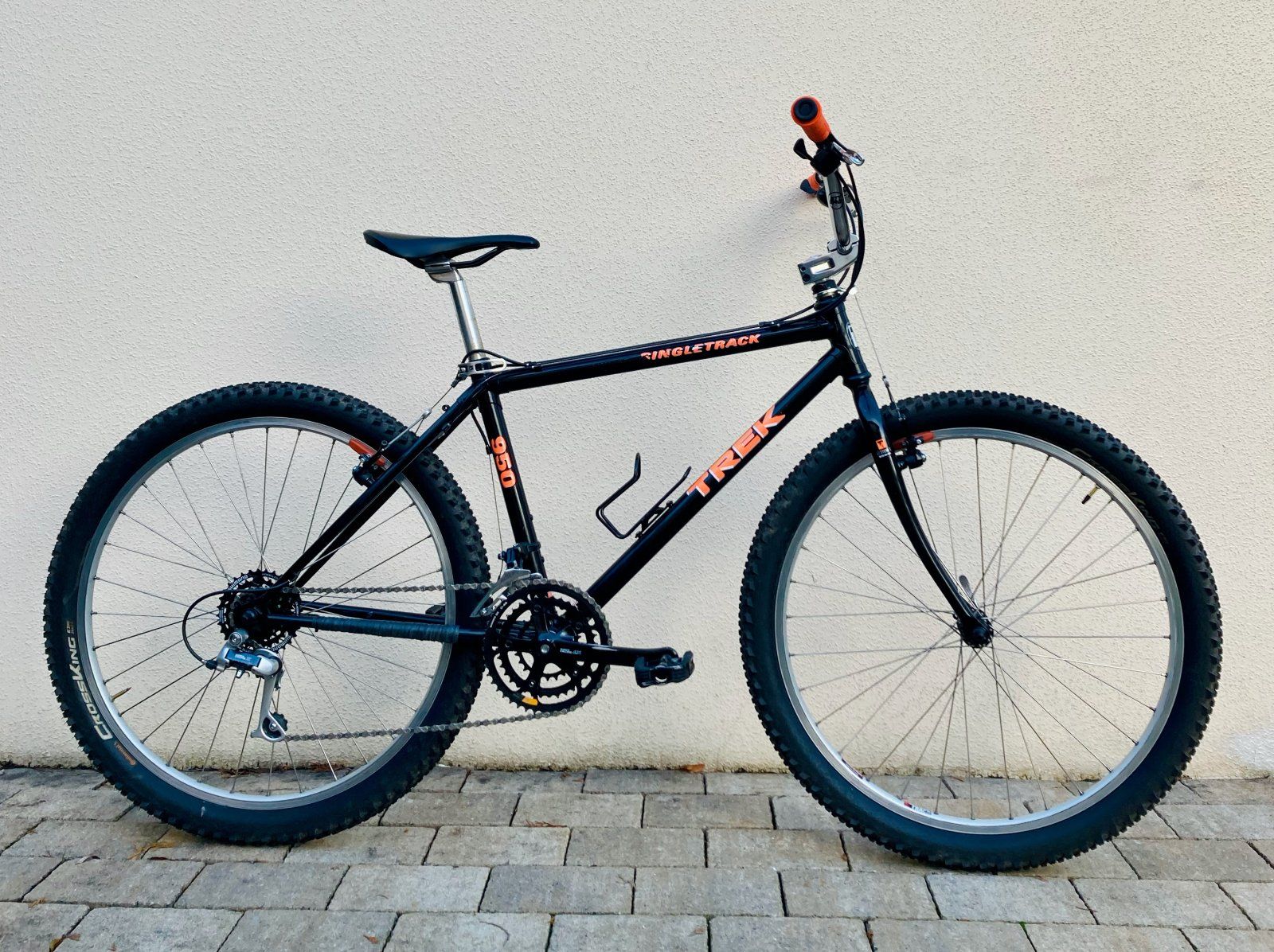 Trek950-1992-MTBMX - 1.jpeg