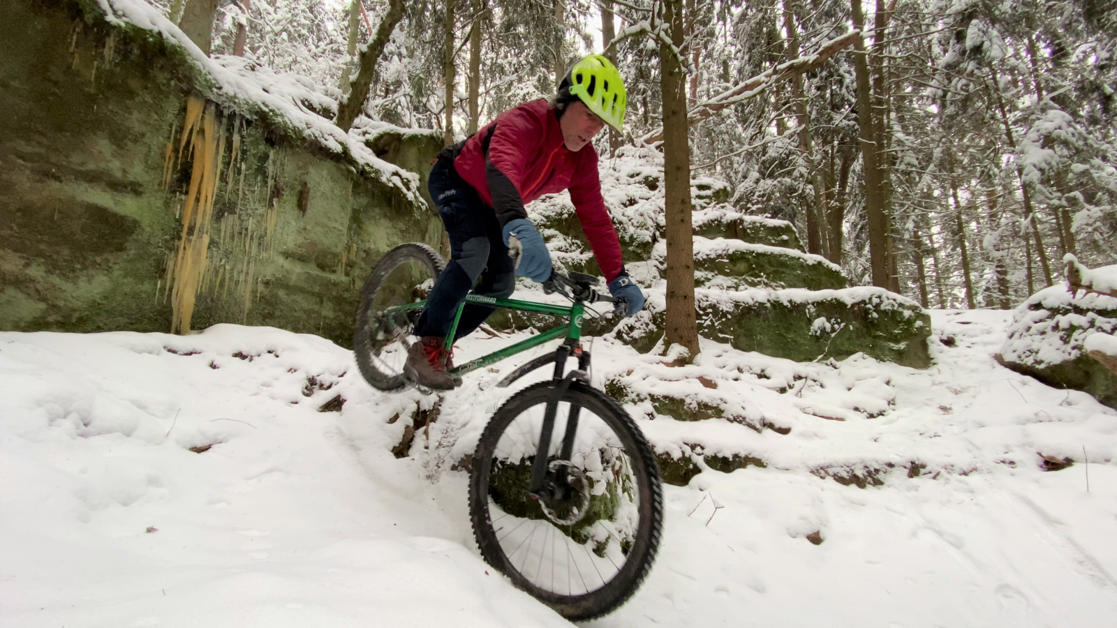 vlcsnap-2021-02-11-13h02m23s138 (2).png