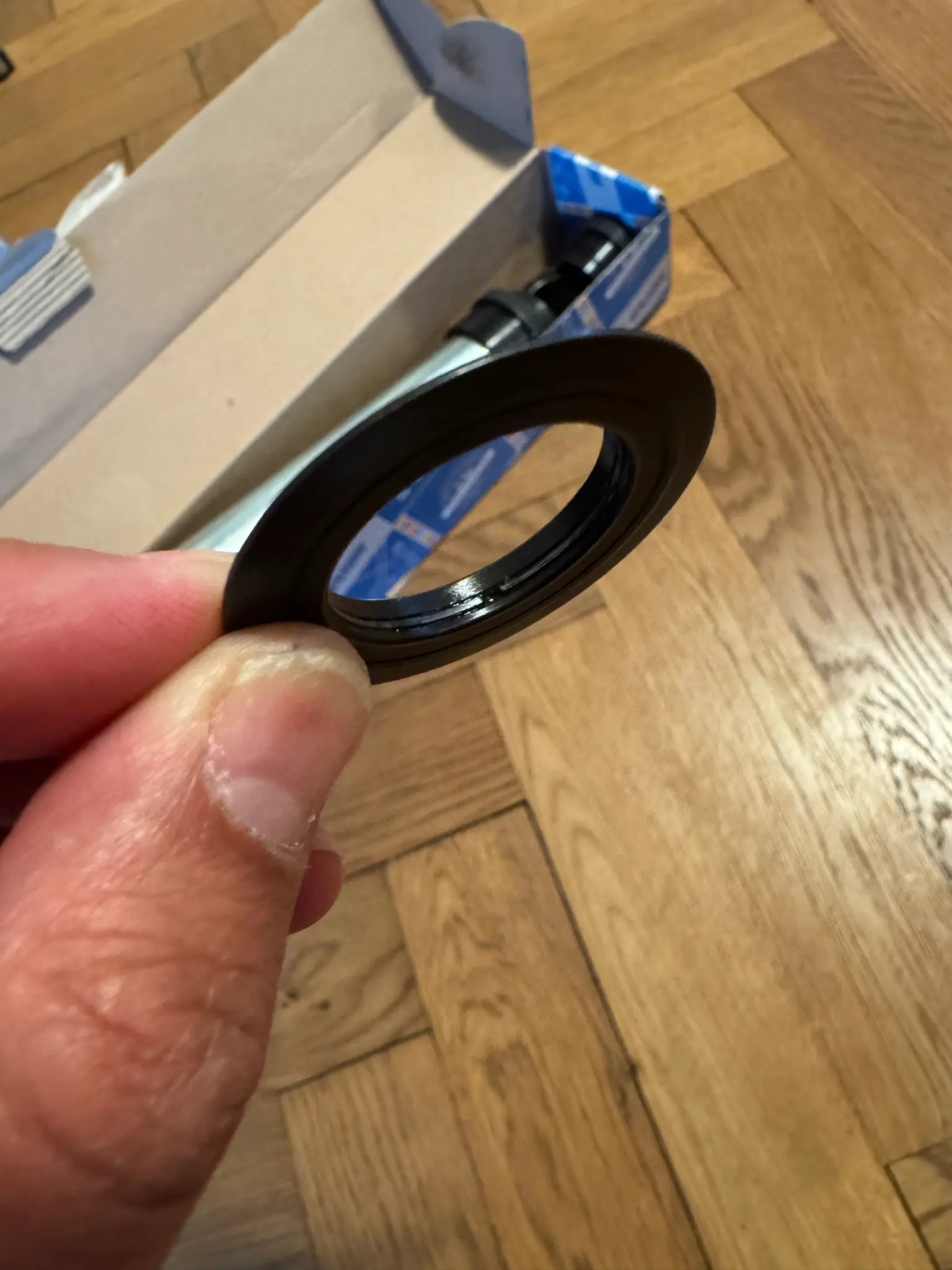 XTR M900 headset race.webp