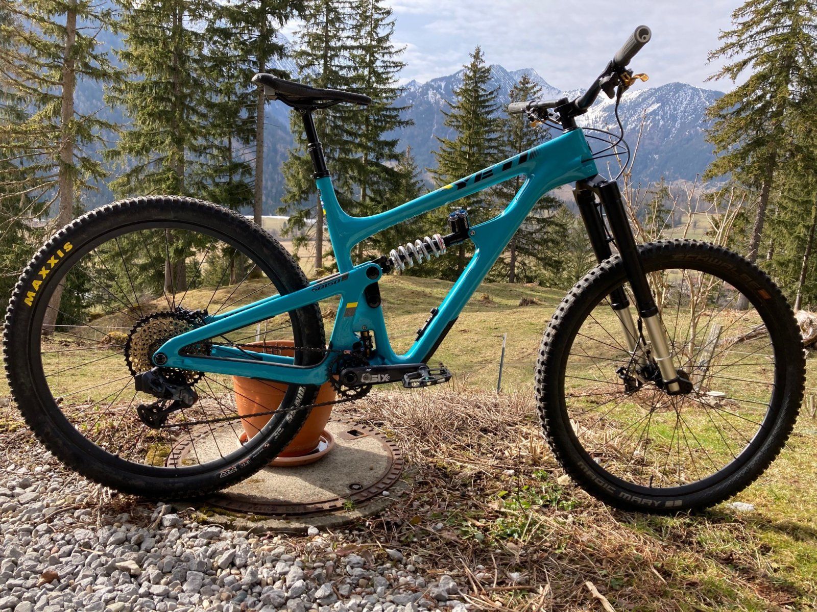 Yeti1.jpg
