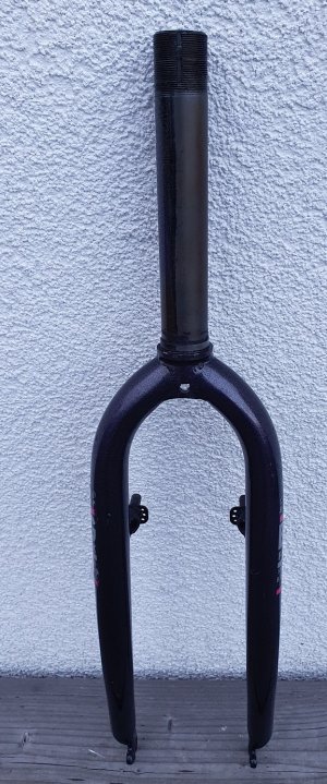 Tange Big Fork (4).jpg