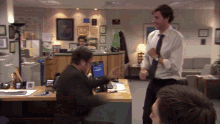 the-office-dwight-schrute.gif