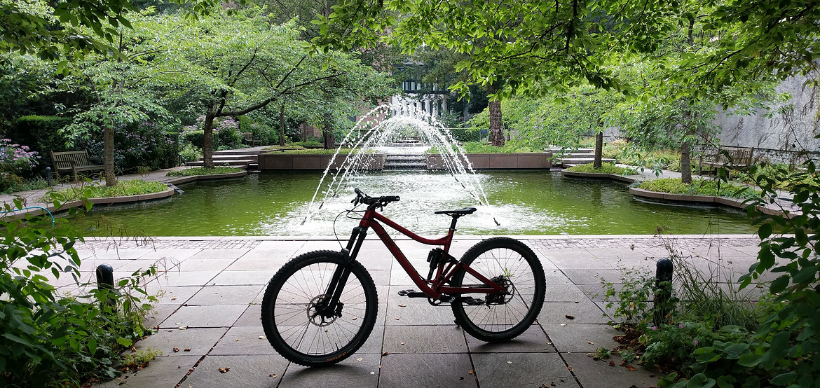 2406807-m65o1clh0xxp-coal_water_red-large.jpg