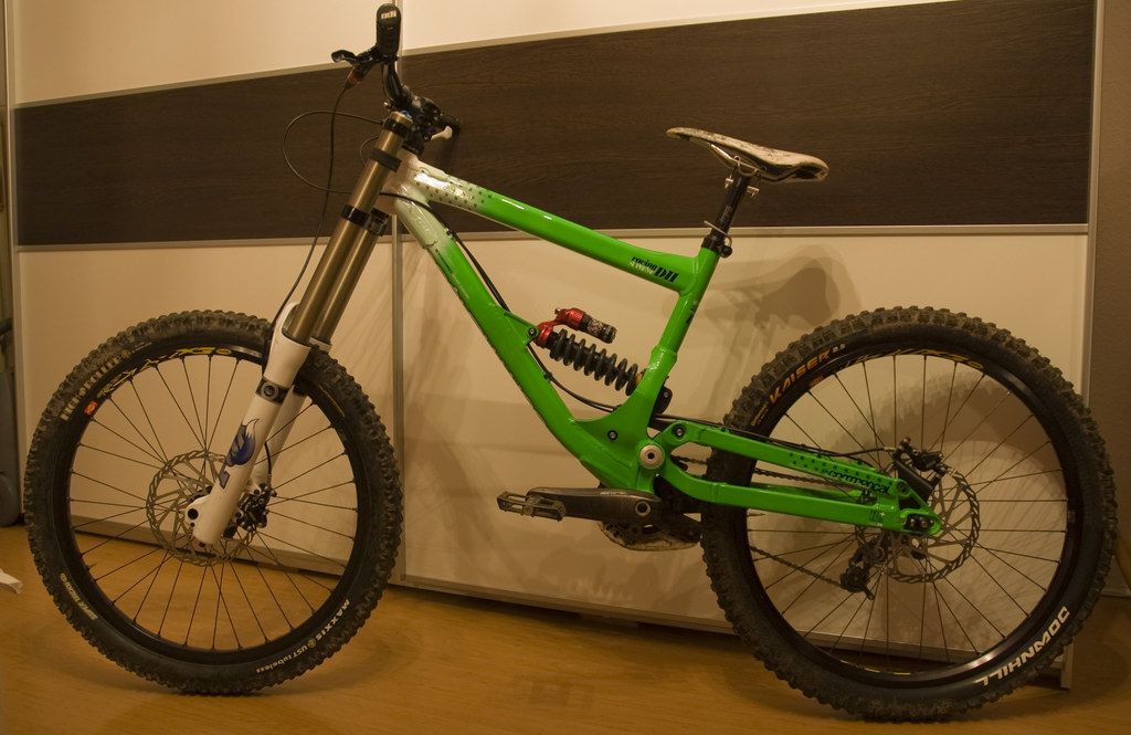 Commencal01_neu.jpg