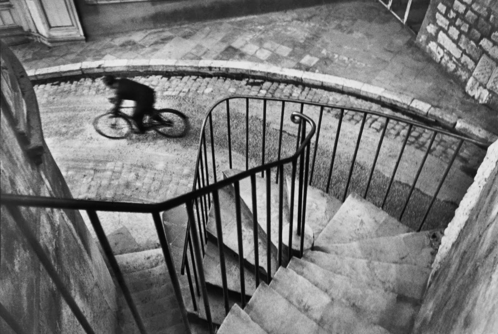 henri-cartier-bresson-hyeres-france-1932-bicycle-blur-spiral-staircase.jpg