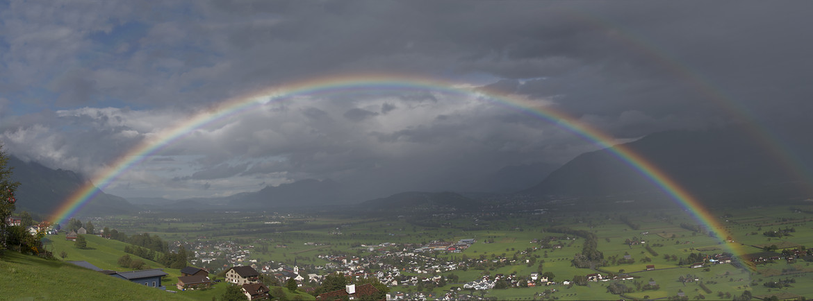 2201520-y05nlr1juo5x-rainbowoverrhinevalley-large.jpg