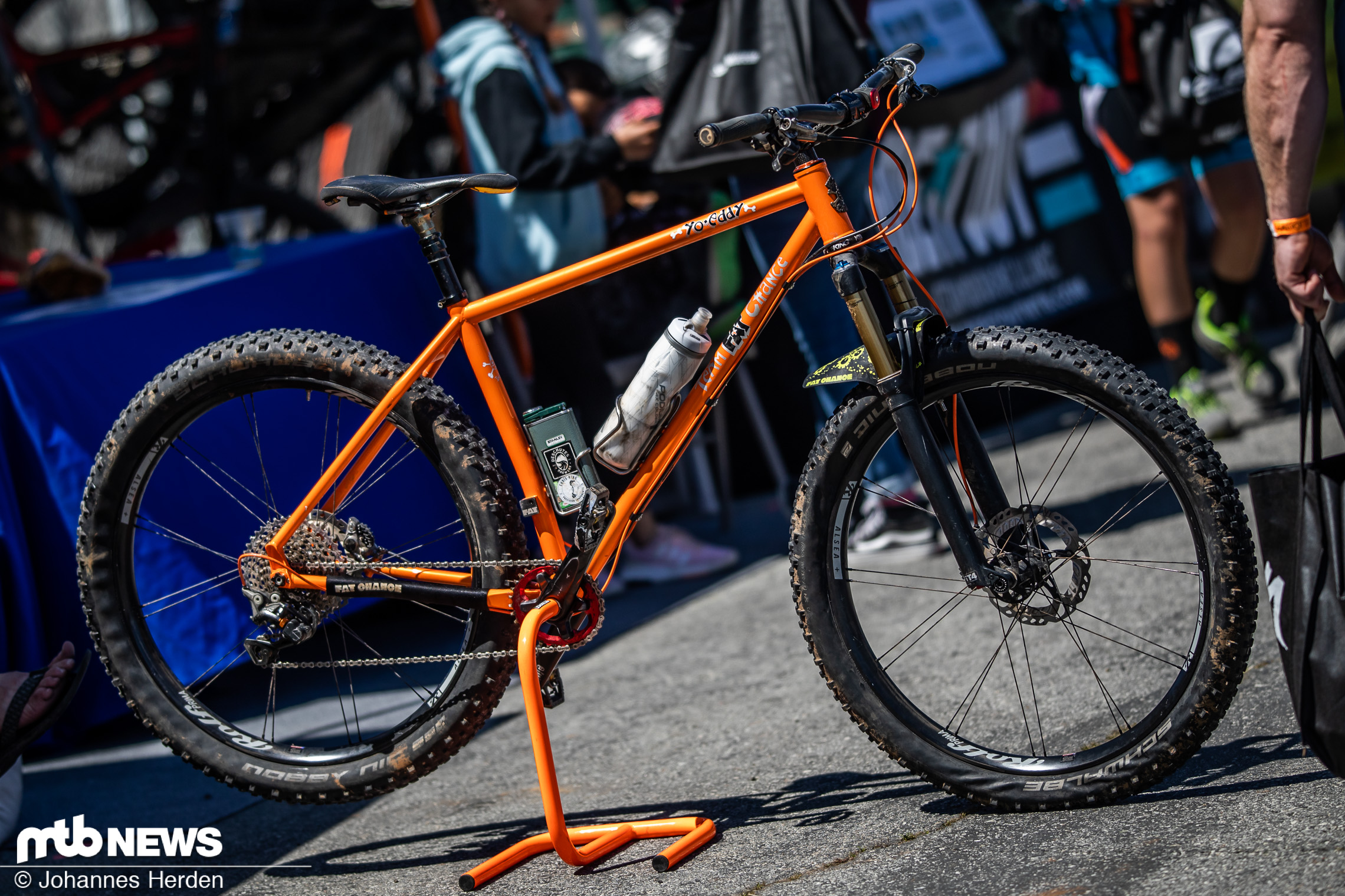 2374658-chfkkoc2z9p4-bikesofseaotter_31-original.jpg