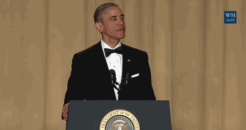 800px-Barack_Obama_drops_the_mic.gif