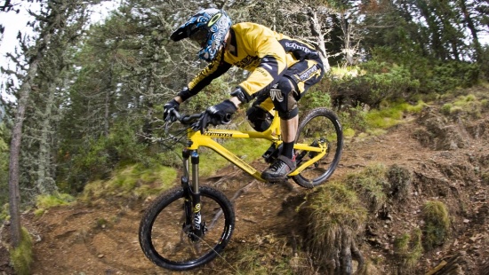 Avalanche Cup La Reunion 2011 – Rennbericht von Max Schumann [Update: Video vom Rennen]