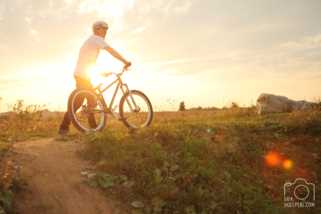 A Summer without Summer: Sehenswertes Street- und Dirtvideo von Erik „Airik“ Hölperl
