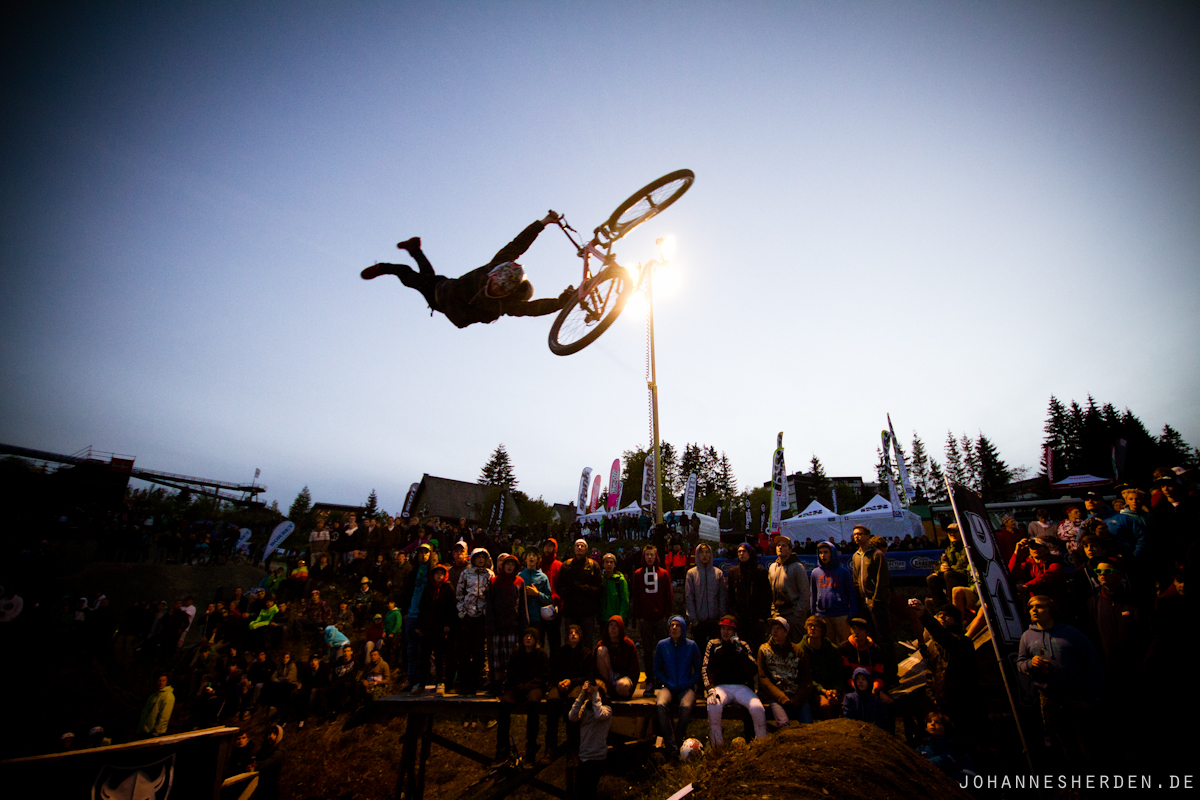 iXS Dirtmasters 2012: Tag #1 – Impressionen [inkl. Fotos und Sticker-Aktion!]