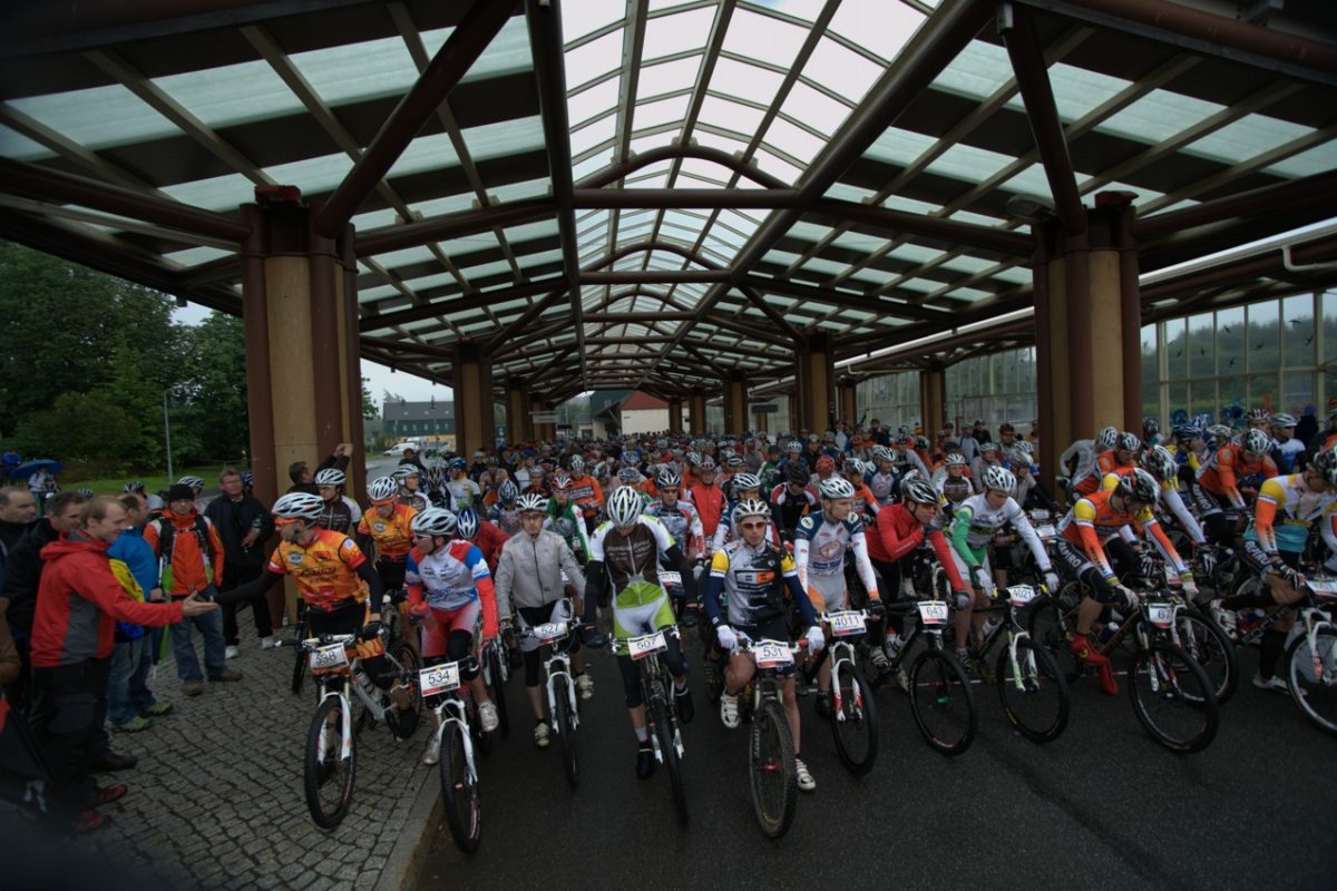 Kult-Veranstaltung im Erzgebirge: Die Mad East Challenge 500 vom 22. – 24.06.2012
