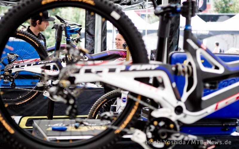 MTB Weltmeisterschaft 2012: die „Boxengasse“ in Leogang