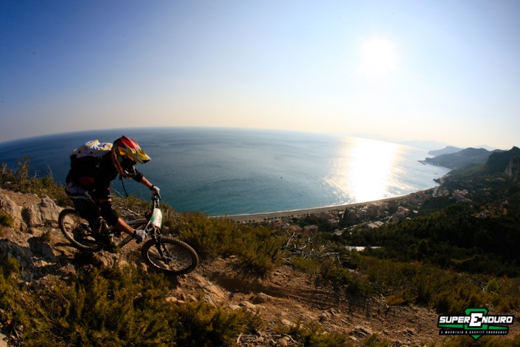 Das Finale in Finale: Letztes Rennen des Superenduro PRO am 20.-21. Oktober 2012