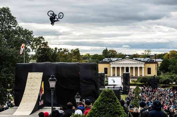 Big Air in Uppsala: Anton Thelander gewinnt ‚Martin Söderström Invitational‘ [Video + Replay]