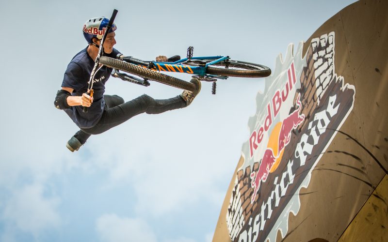 Red Bull District Ride 2014 – Finale: Die Top-Fotos des Trick-Feuerwerks