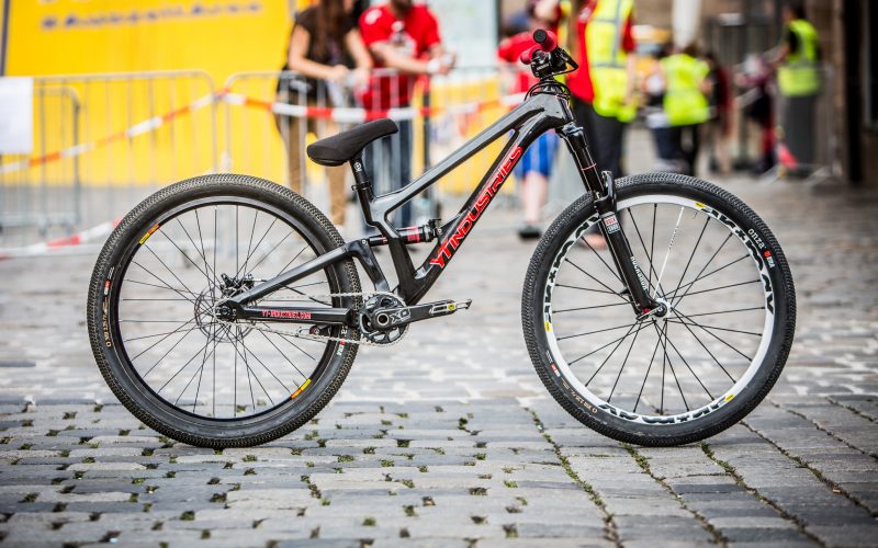 [Exklusiv] YT Carbon Slopestyle-Fully Prototyp beim District Ride 2014